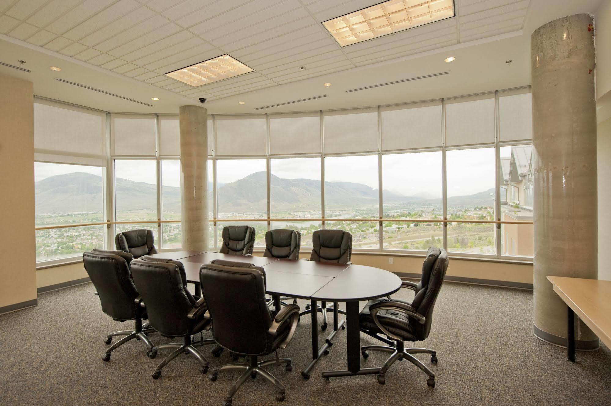 Residence & Conference Centre - Kamloops Exterior foto